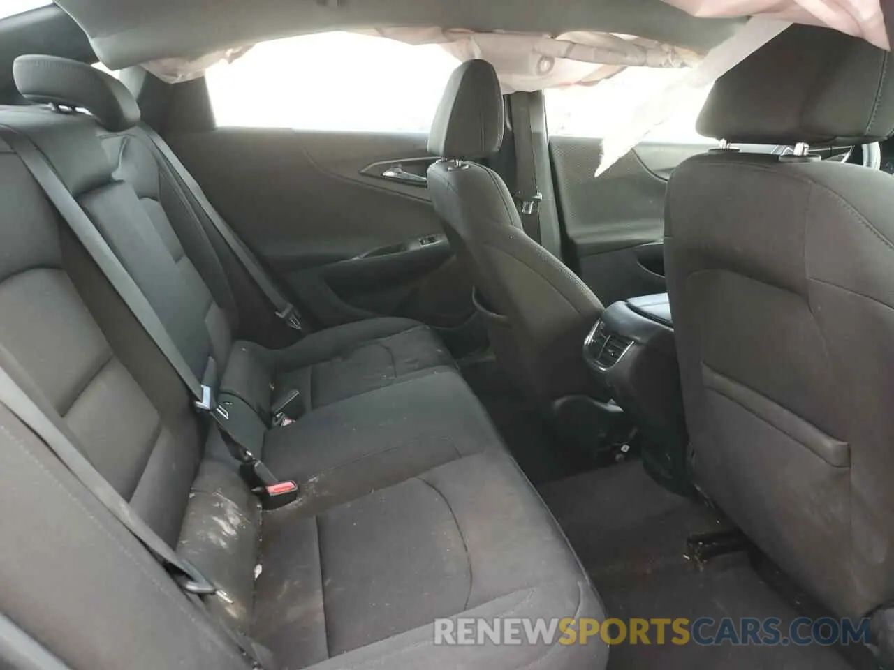 10 fotografías del automóvil dañado 1G1ZD5ST1LF062890 CHEVROLET MALIBU 2020