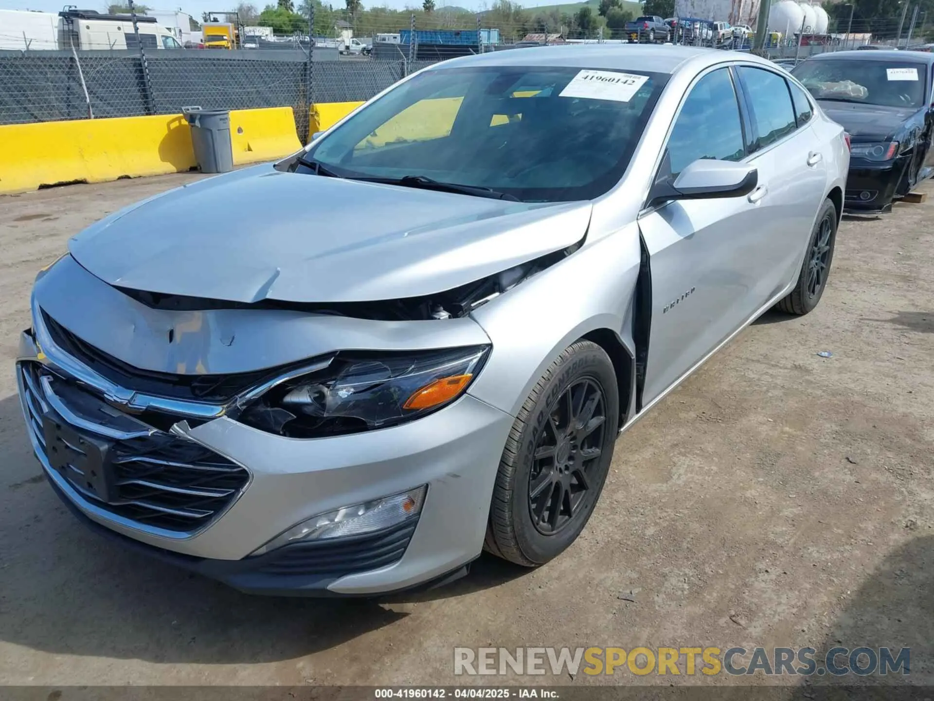 2 fotografías del automóvil dañado 1G1ZD5ST1LF068964 CHEVROLET MALIBU 2020