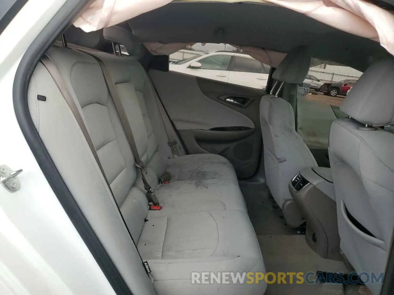 10 fotografías del automóvil dañado 1G1ZD5ST1LF124725 CHEVROLET MALIBU 2020