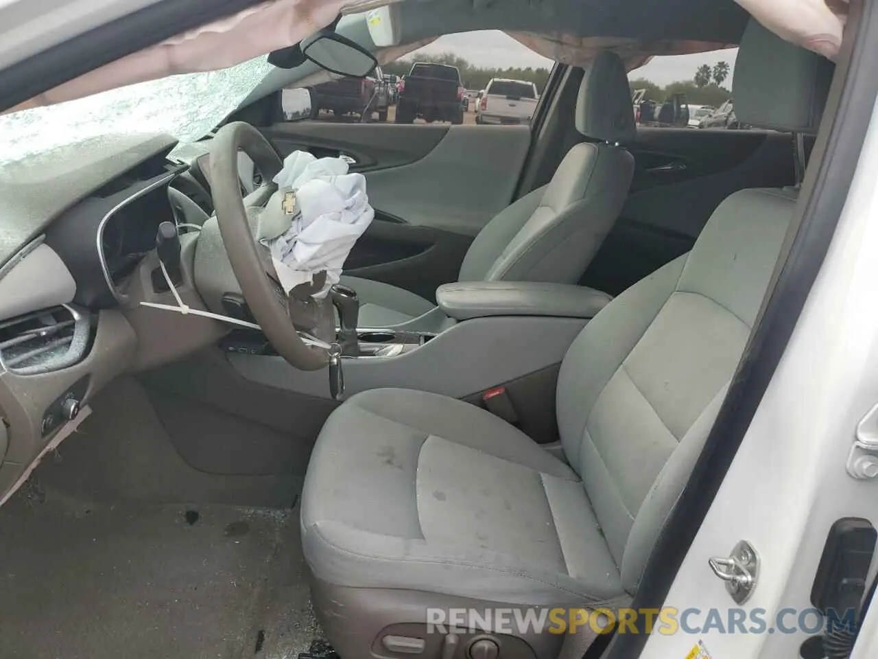 7 fotografías del automóvil dañado 1G1ZD5ST1LF124725 CHEVROLET MALIBU 2020