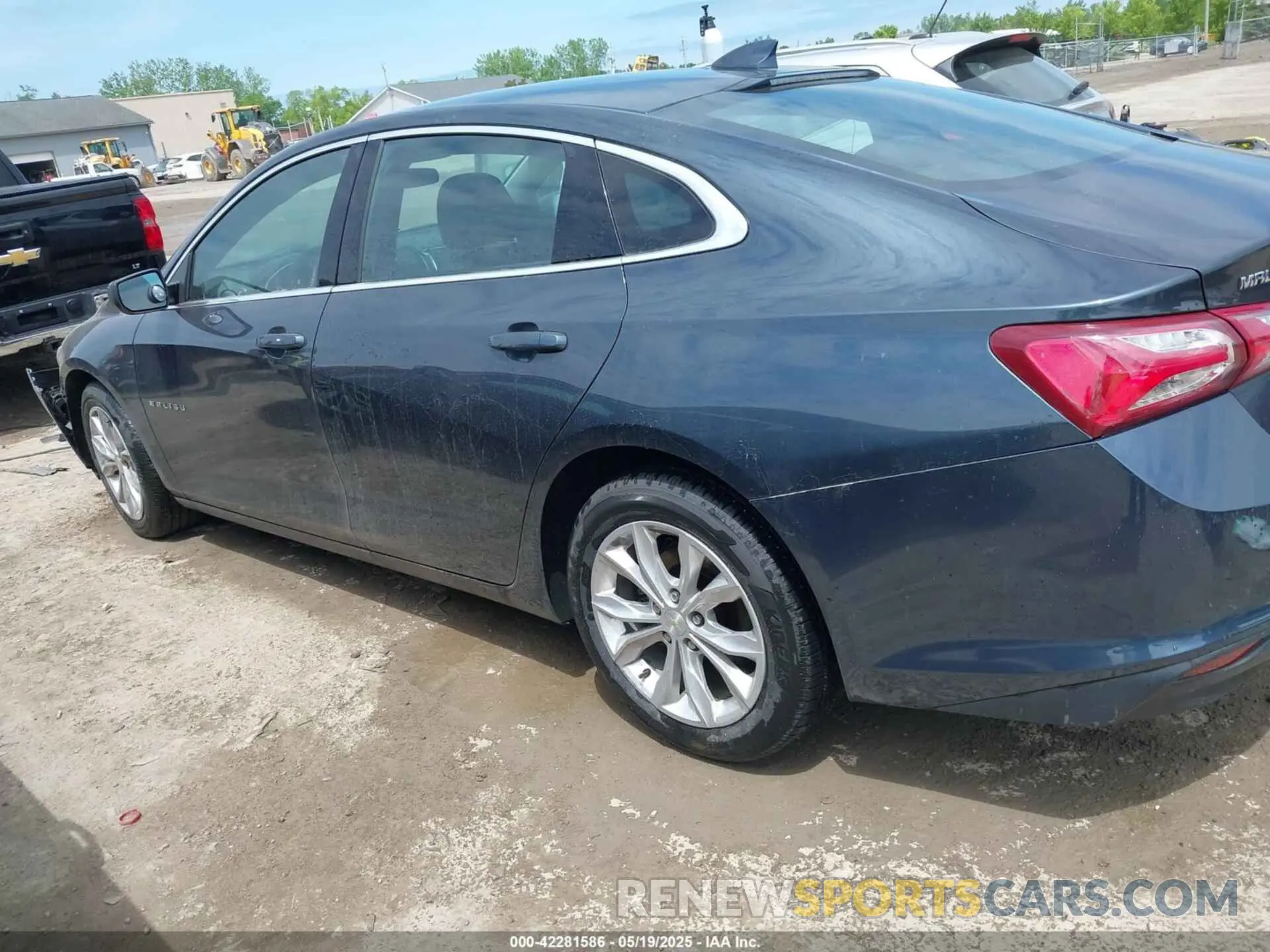 14 fotografías del automóvil dañado 1G1ZD5ST2LF009857 CHEVROLET MALIBU 2020
