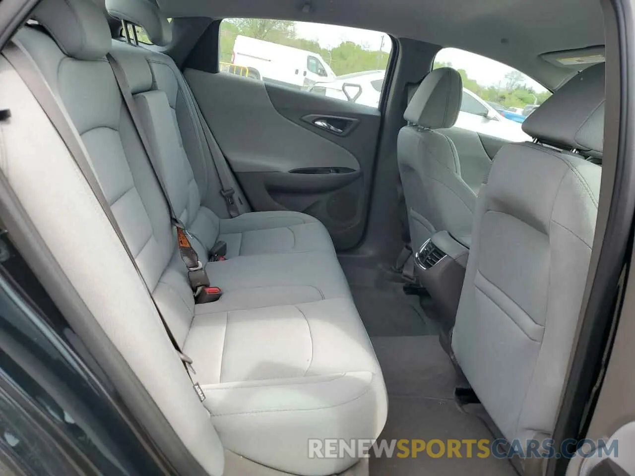10 fotografías del automóvil dañado 1G1ZD5ST2LF046486 CHEVROLET MALIBU 2020