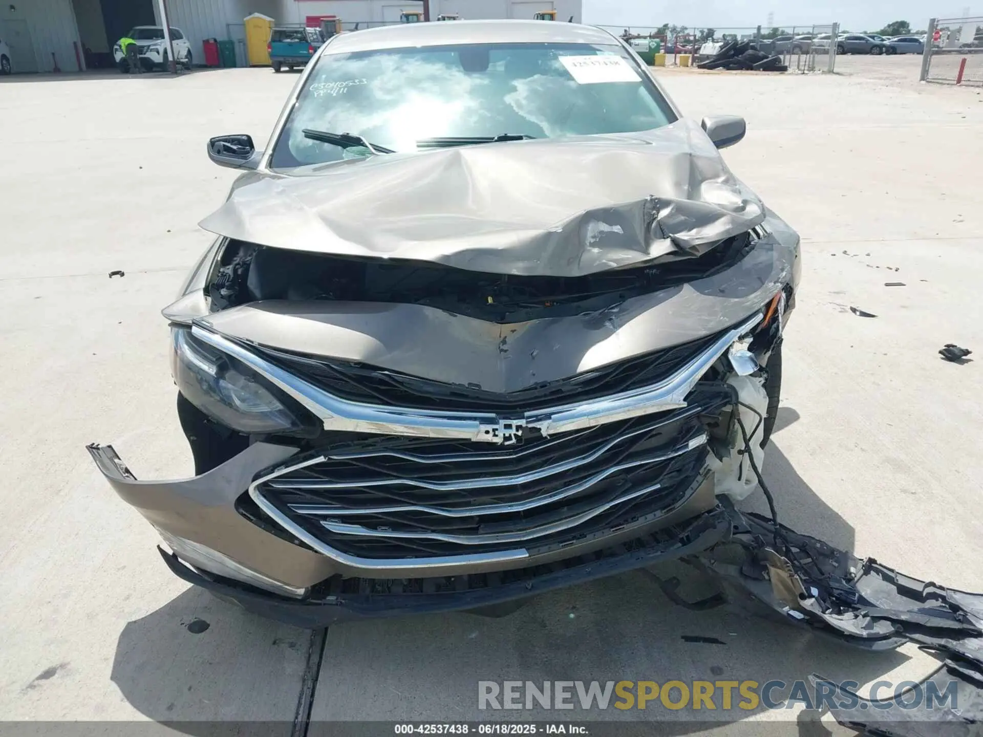 11 fotografías del automóvil dañado 1G1ZD5ST2LF052305 CHEVROLET MALIBU 2020