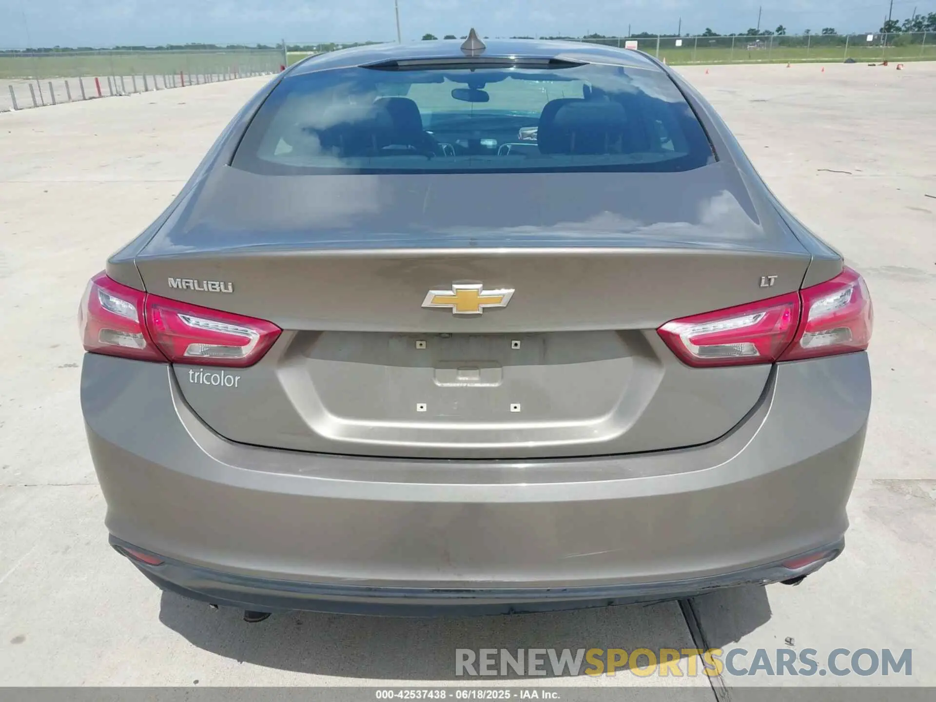 15 fotografías del automóvil dañado 1G1ZD5ST2LF052305 CHEVROLET MALIBU 2020