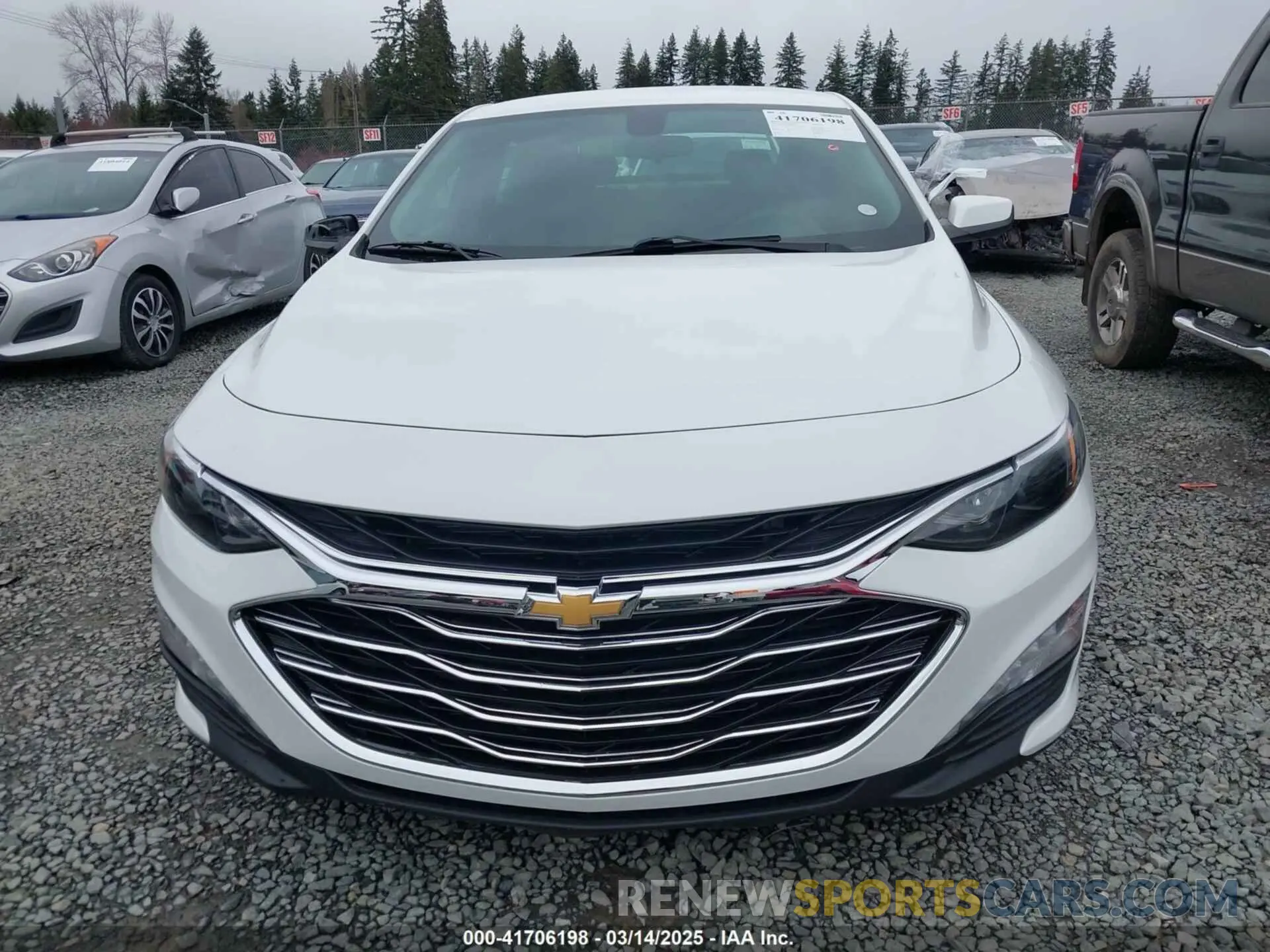 12 fotografías del automóvil dañado 1G1ZD5ST2LF067659 CHEVROLET MALIBU 2020
