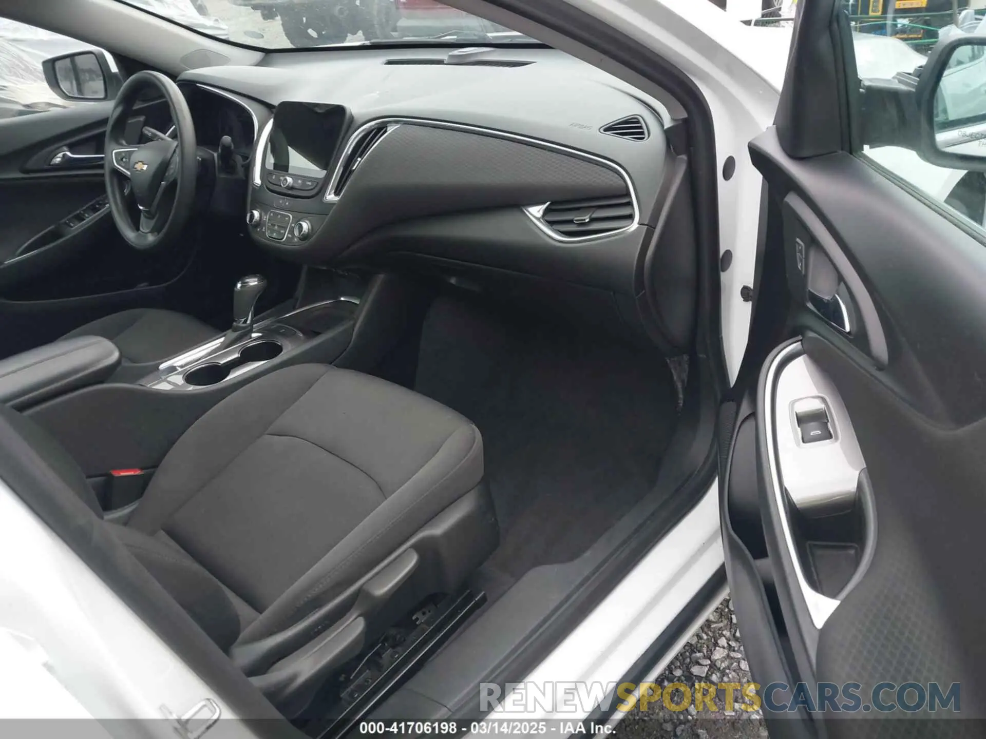 5 fotografías del automóvil dañado 1G1ZD5ST2LF067659 CHEVROLET MALIBU 2020