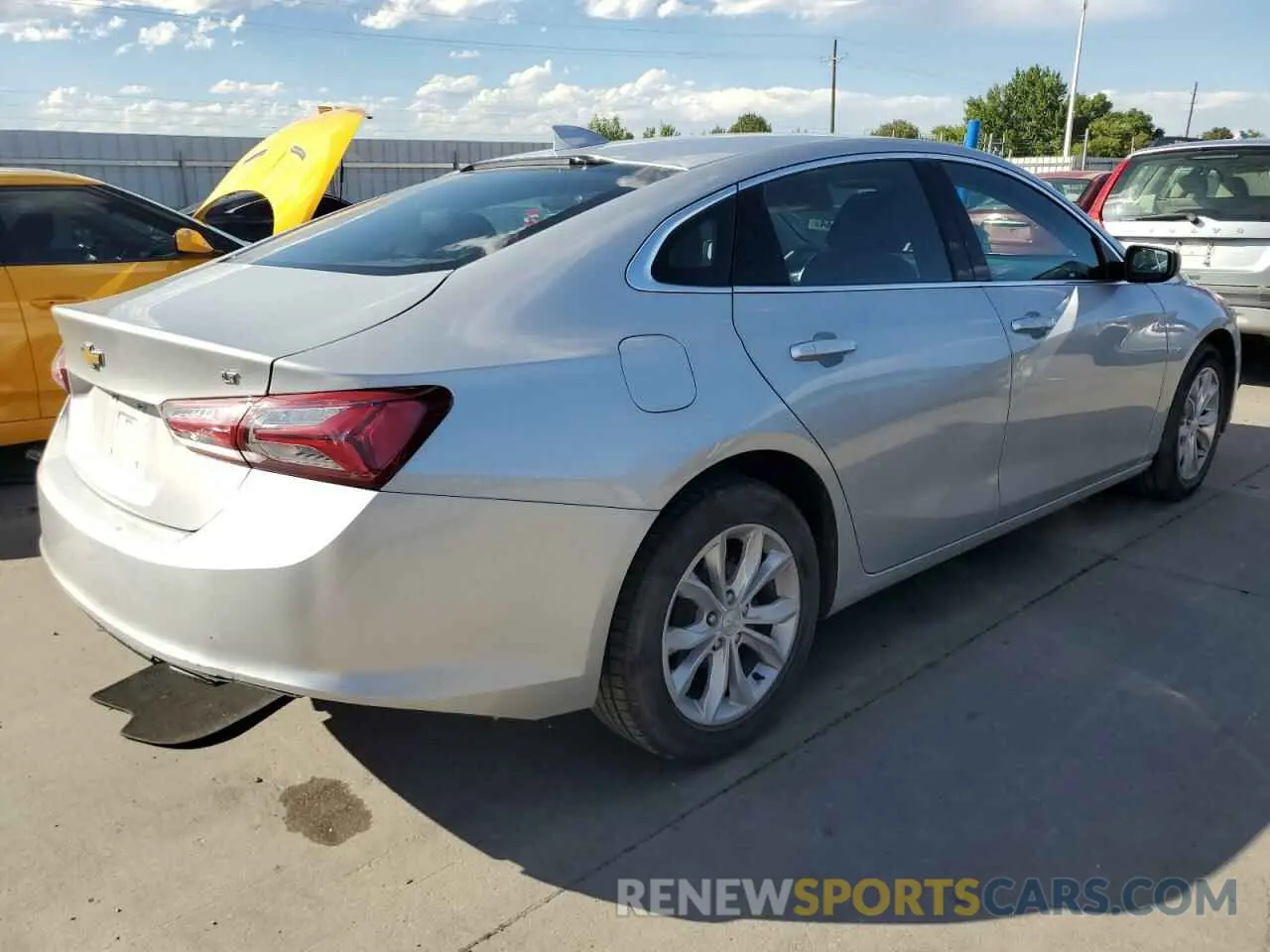 3 fotografías del automóvil dañado 1G1ZD5ST2LF075003 CHEVROLET MALIBU 2020
