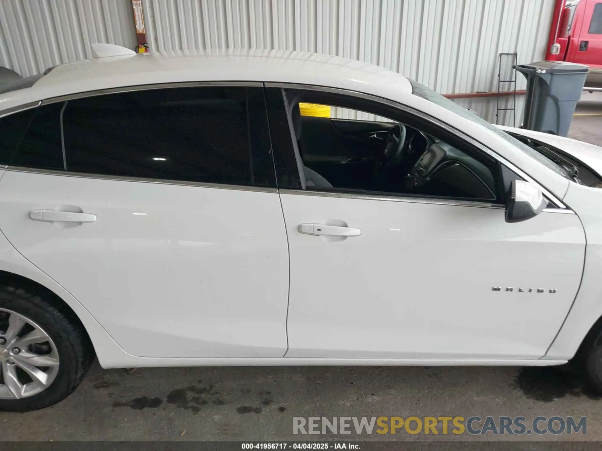 13 fotografías del automóvil dañado 1G1ZD5ST2LF088737 CHEVROLET MALIBU 2020
