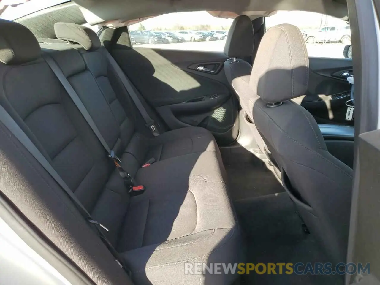 10 fotografías del automóvil dañado 1G1ZD5ST2LF097163 CHEVROLET MALIBU 2020
