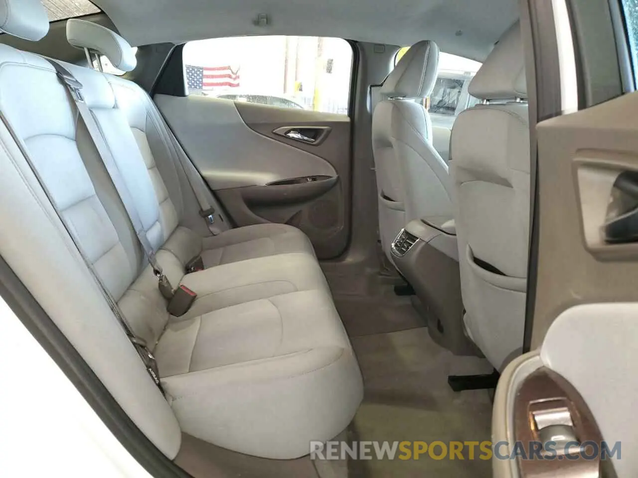 10 fotografías del automóvil dañado 1G1ZD5ST3LF035920 CHEVROLET MALIBU 2020