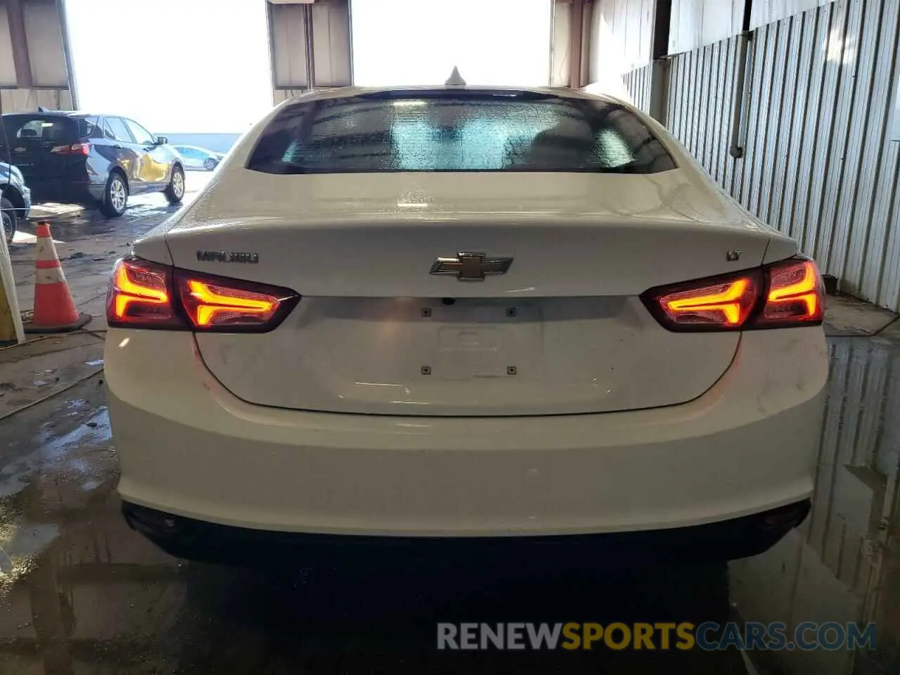6 fotografías del automóvil dañado 1G1ZD5ST3LF035920 CHEVROLET MALIBU 2020
