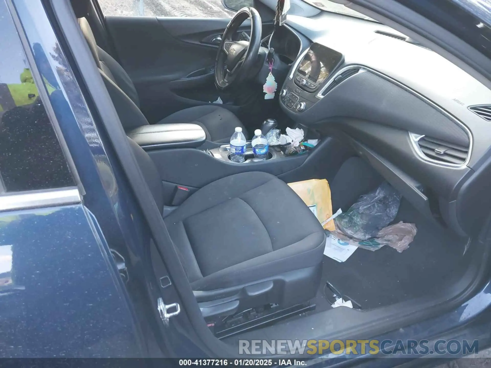 5 fotografías del automóvil dañado 1G1ZD5ST3LF035965 CHEVROLET MALIBU 2020