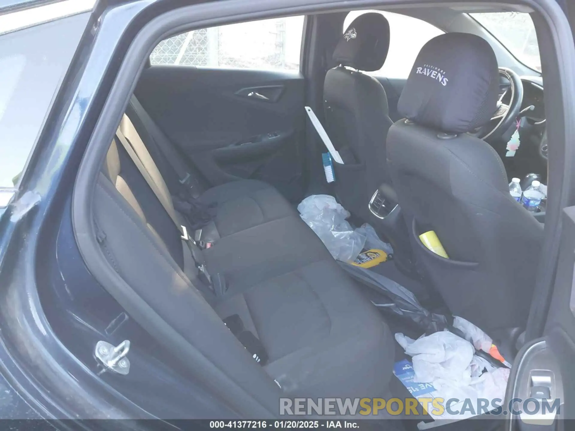 8 fotografías del automóvil dañado 1G1ZD5ST3LF035965 CHEVROLET MALIBU 2020