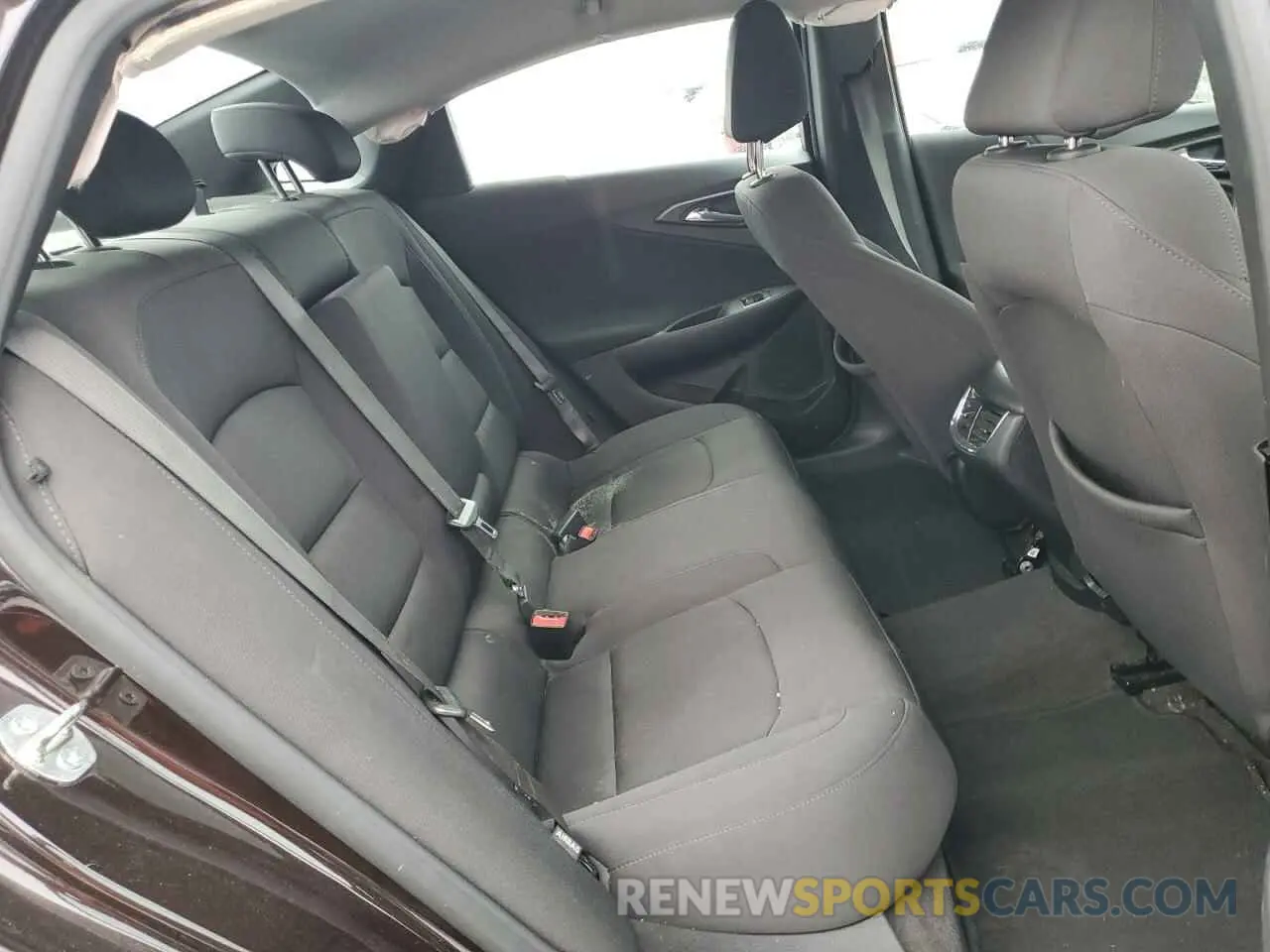 10 fotografías del automóvil dañado 1G1ZD5ST3LF091372 CHEVROLET MALIBU 2020