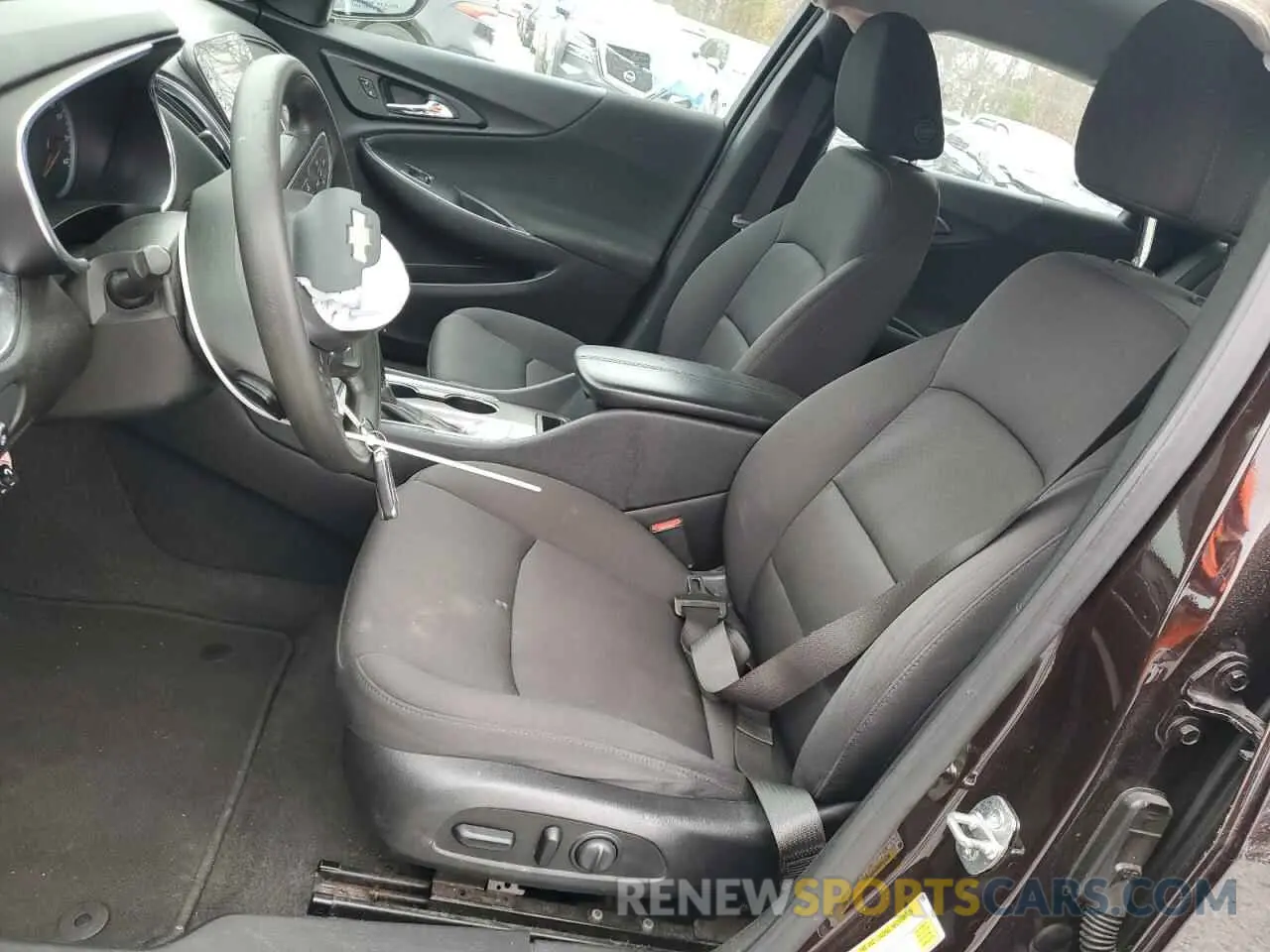 7 fotografías del automóvil dañado 1G1ZD5ST3LF091372 CHEVROLET MALIBU 2020