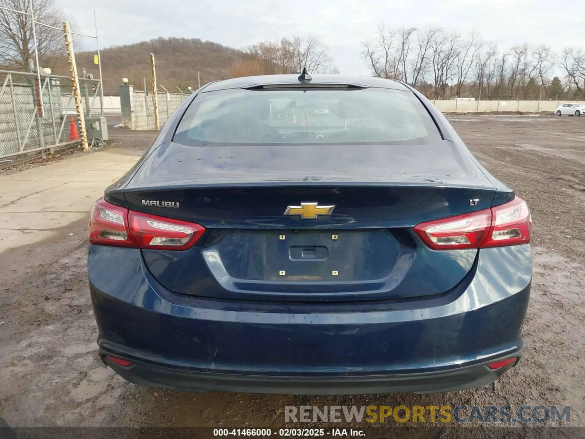 17 fotografías del automóvil dañado 1G1ZD5ST3LF094885 CHEVROLET MALIBU 2020