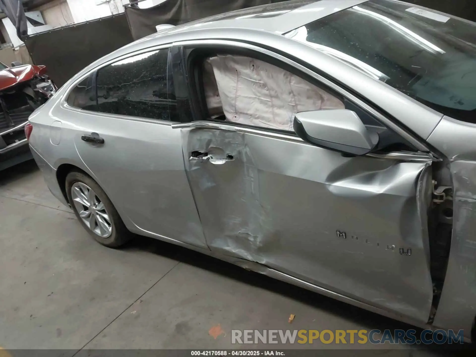 13 fotografías del automóvil dañado 1G1ZD5ST3LF103066 CHEVROLET MALIBU 2020
