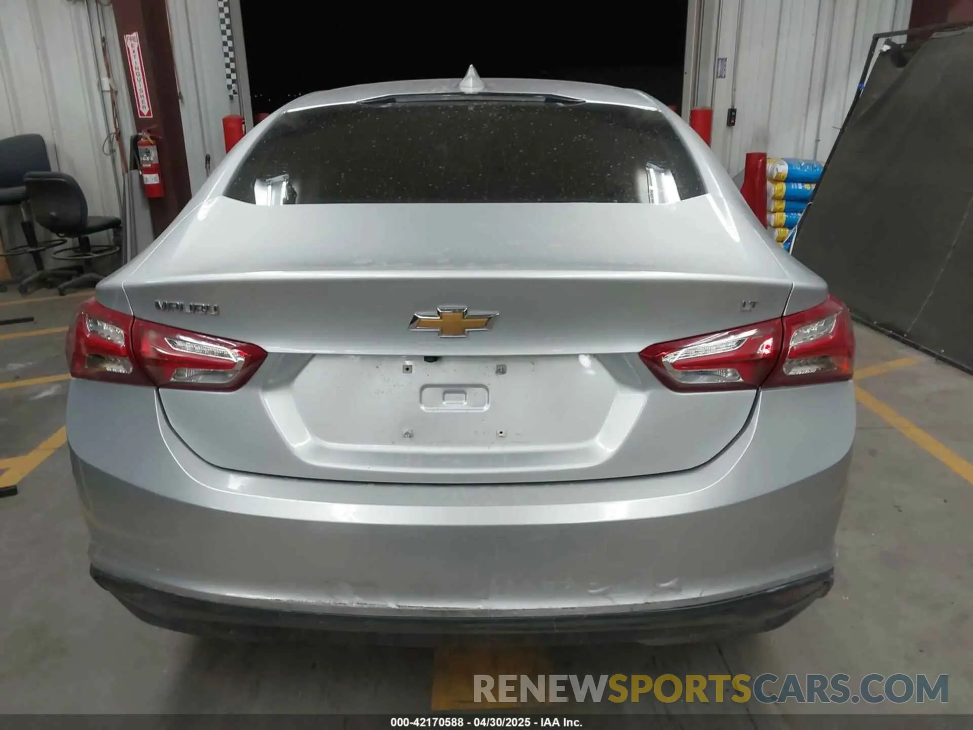 16 fotografías del automóvil dañado 1G1ZD5ST3LF103066 CHEVROLET MALIBU 2020