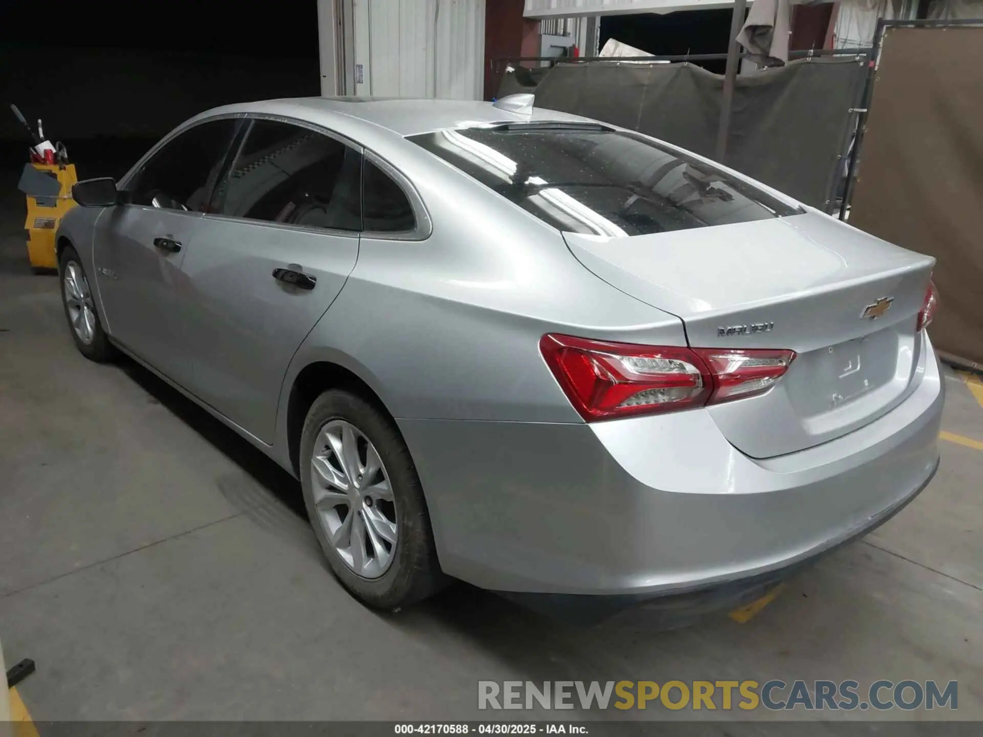 3 fotografías del automóvil dañado 1G1ZD5ST3LF103066 CHEVROLET MALIBU 2020