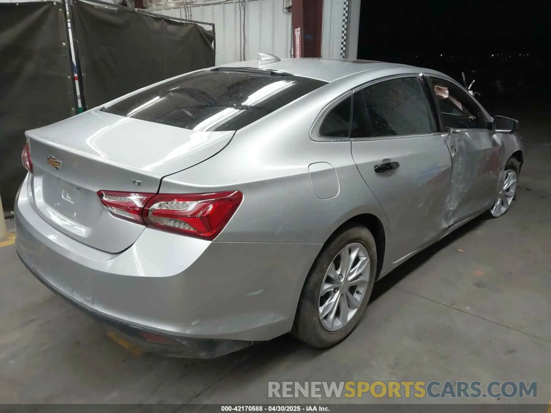 4 fotografías del automóvil dañado 1G1ZD5ST3LF103066 CHEVROLET MALIBU 2020