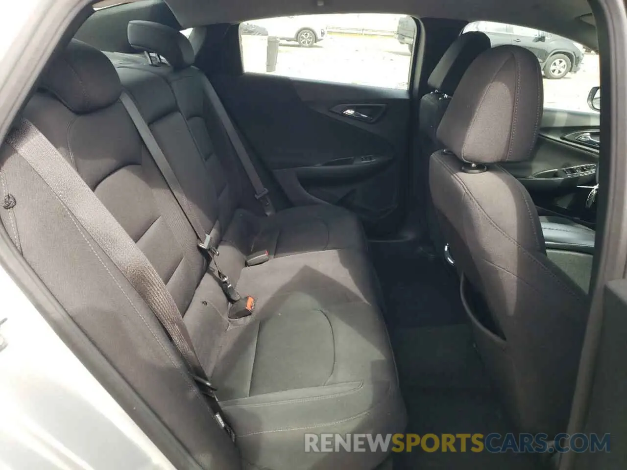 10 fotografías del automóvil dañado 1G1ZD5ST3LF103651 CHEVROLET MALIBU 2020