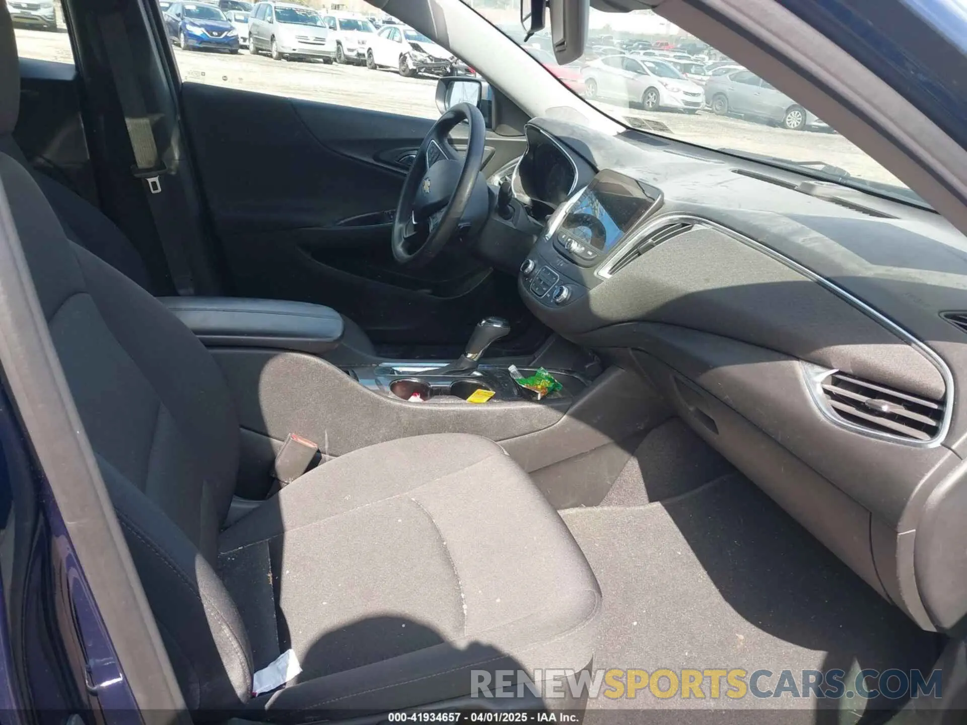 5 fotografías del automóvil dañado 1G1ZD5ST3LF107246 CHEVROLET MALIBU 2020