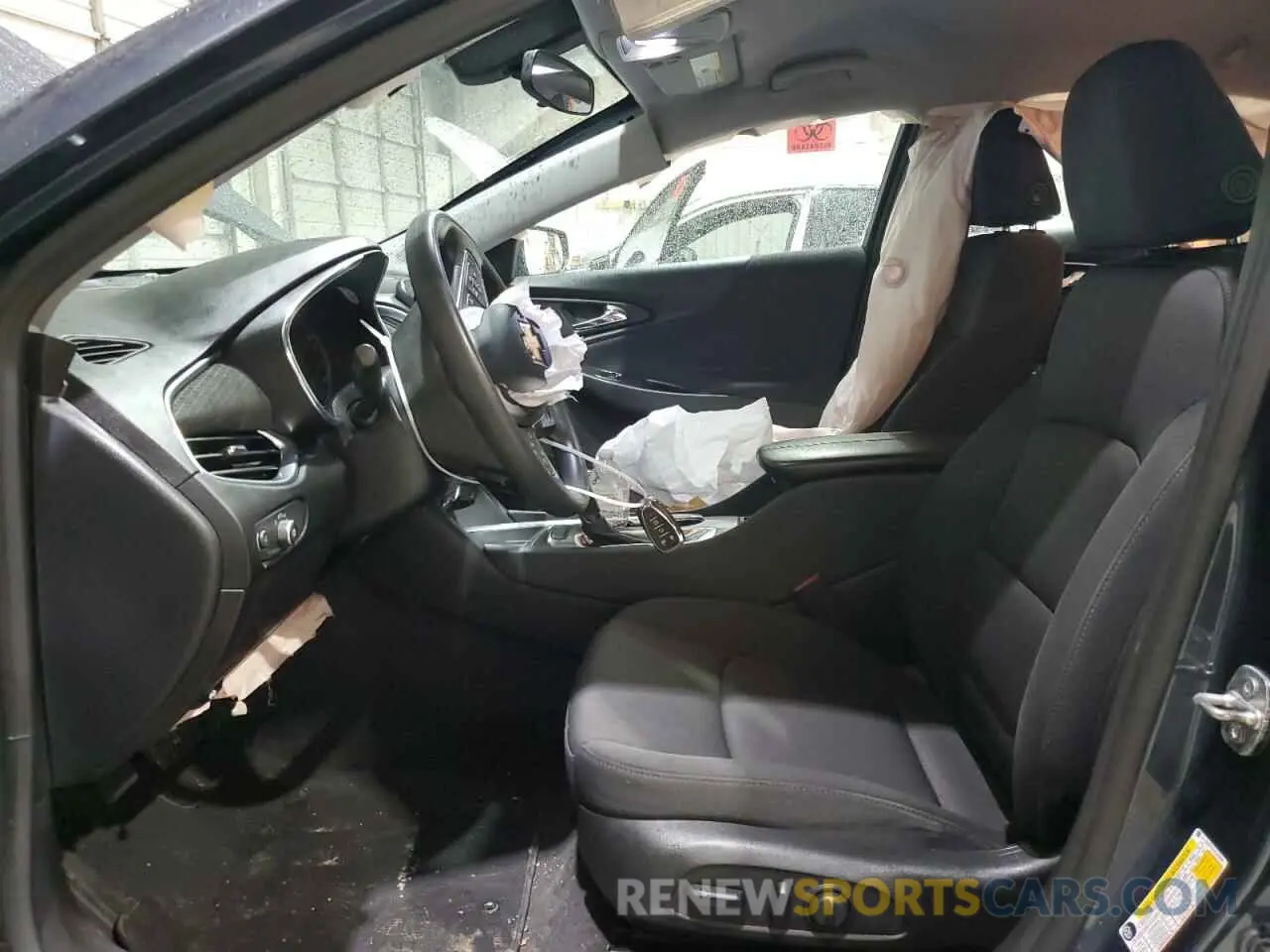 7 fotografías del automóvil dañado 1G1ZD5ST3LF113984 CHEVROLET MALIBU 2020