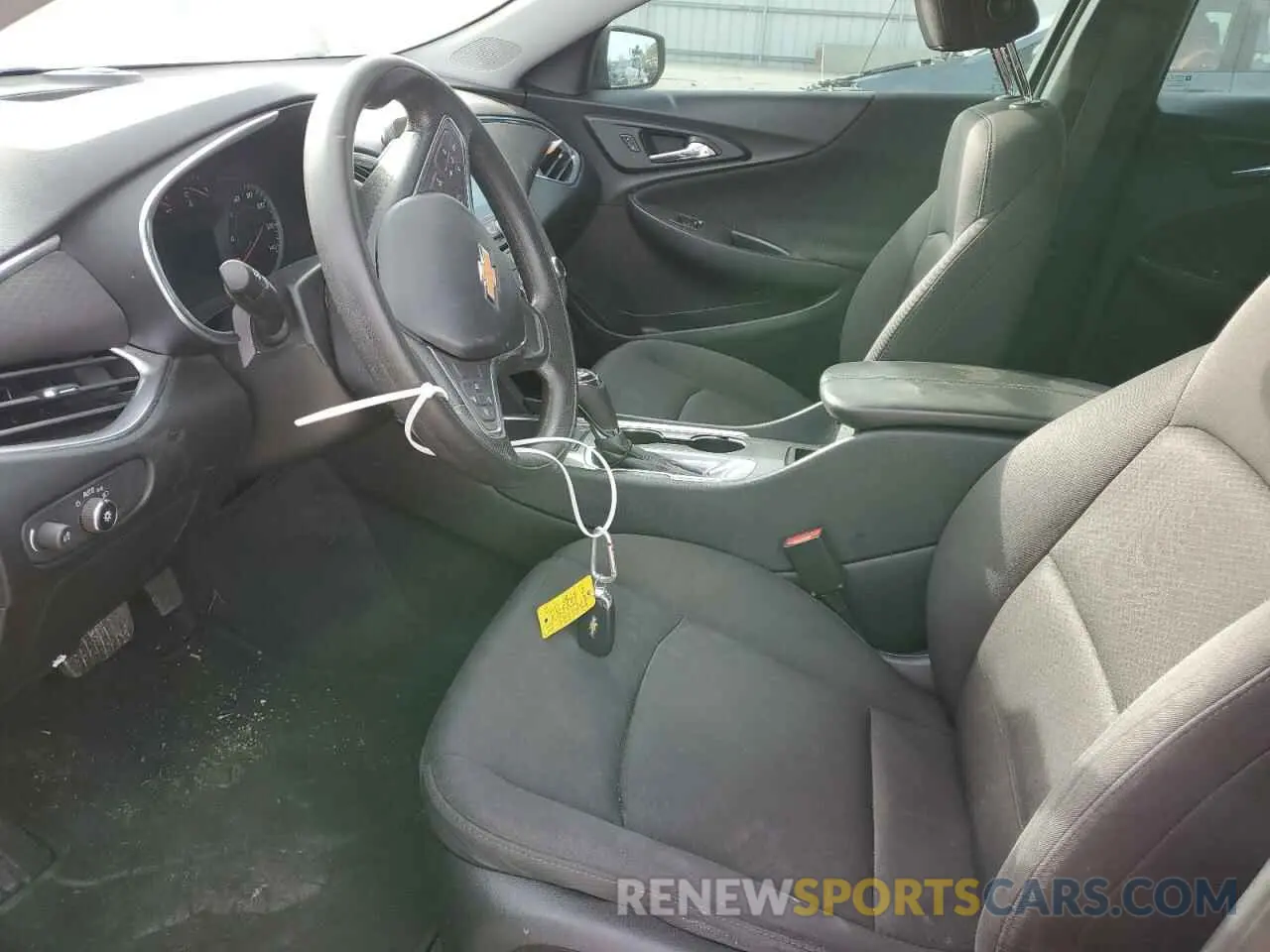 7 fotografías del automóvil dañado 1G1ZD5ST3LF116206 CHEVROLET MALIBU 2020