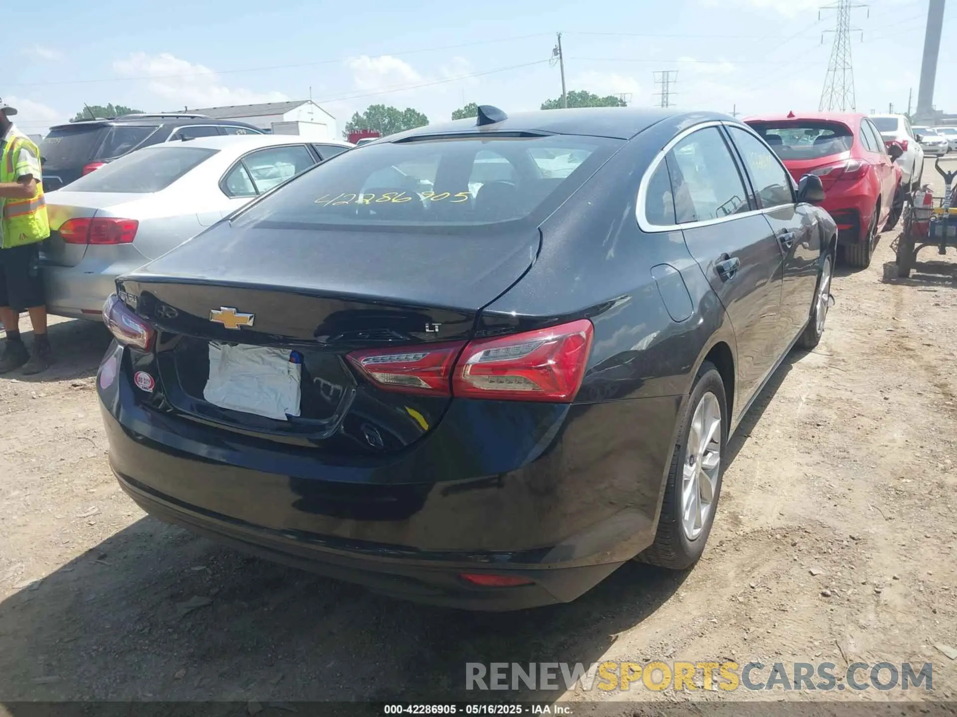 4 fotografías del automóvil dañado 1G1ZD5ST4LF031696 CHEVROLET MALIBU 2020