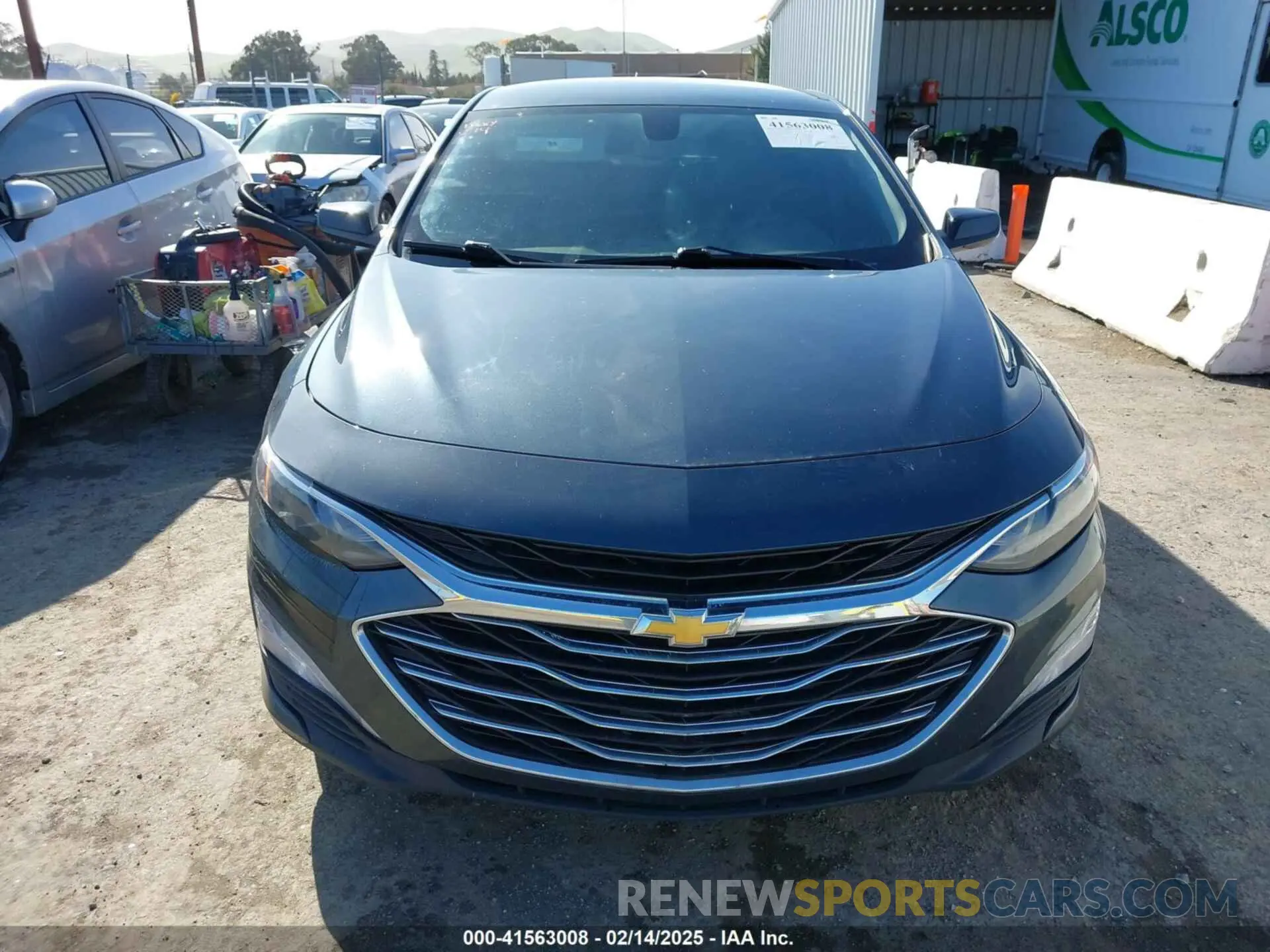 12 fotografías del automóvil dañado 1G1ZD5ST4LF035084 CHEVROLET MALIBU 2020