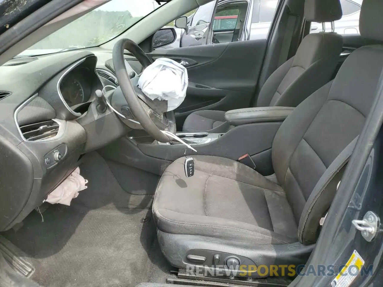 7 fotografías del automóvil dañado 1G1ZD5ST4LF085760 CHEVROLET MALIBU 2020