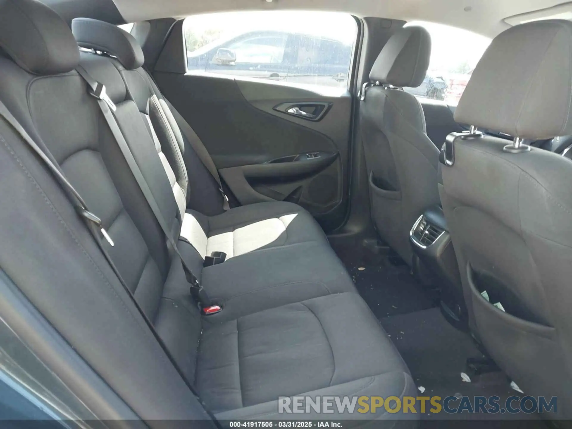 8 fotografías del automóvil dañado 1G1ZD5ST4LF106218 CHEVROLET MALIBU 2020