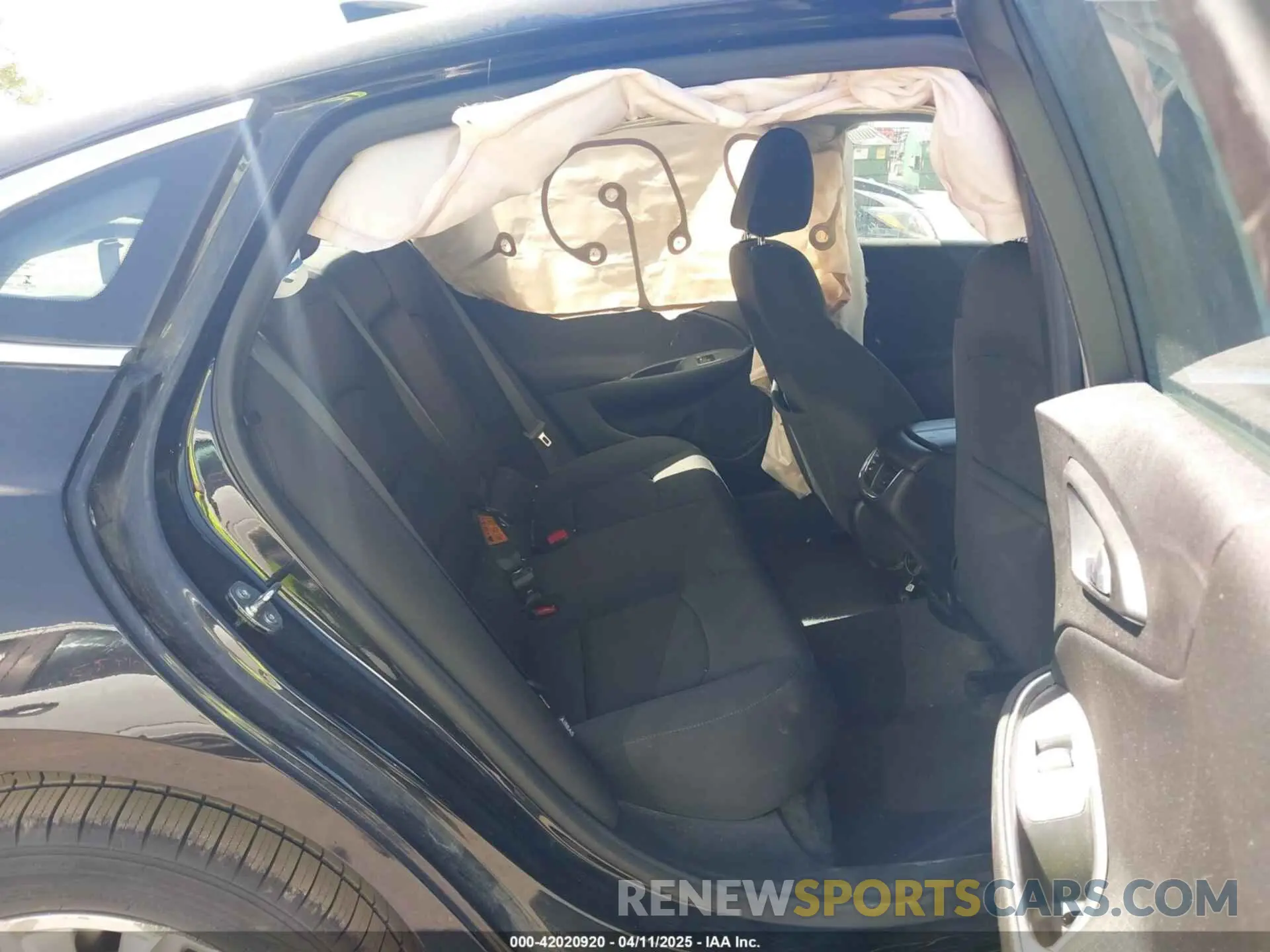 8 fotografías del automóvil dañado 1G1ZD5ST4LF113444 CHEVROLET MALIBU 2020