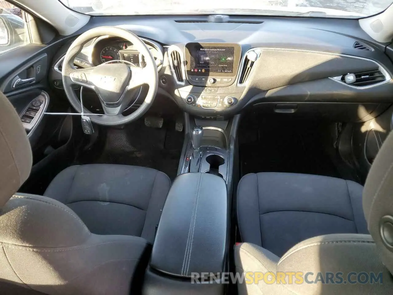 8 fotografías del automóvil dañado 1G1ZD5ST4LF120264 CHEVROLET MALIBU 2020