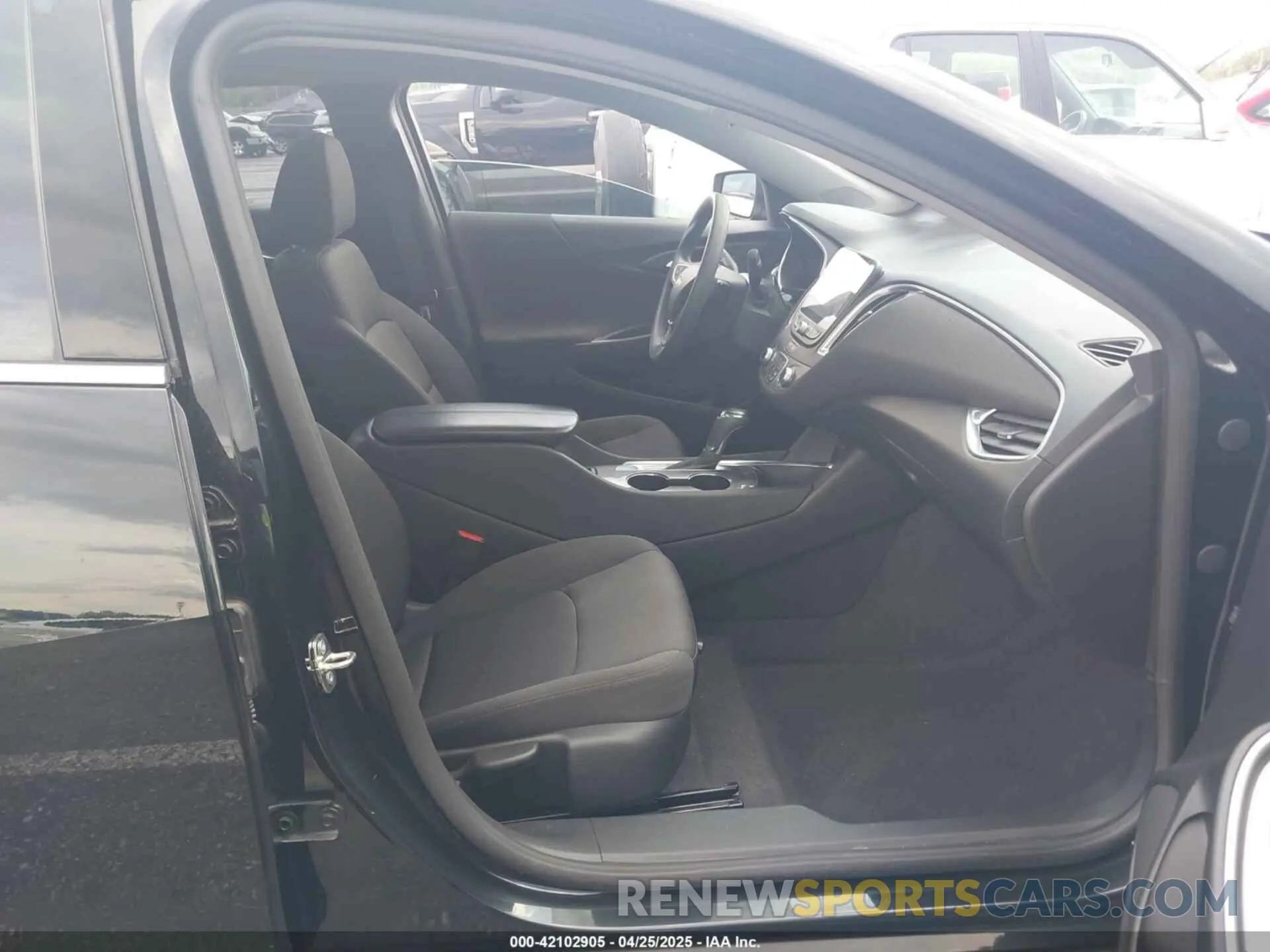 5 fotografías del automóvil dañado 1G1ZD5ST4LF135864 CHEVROLET MALIBU 2020
