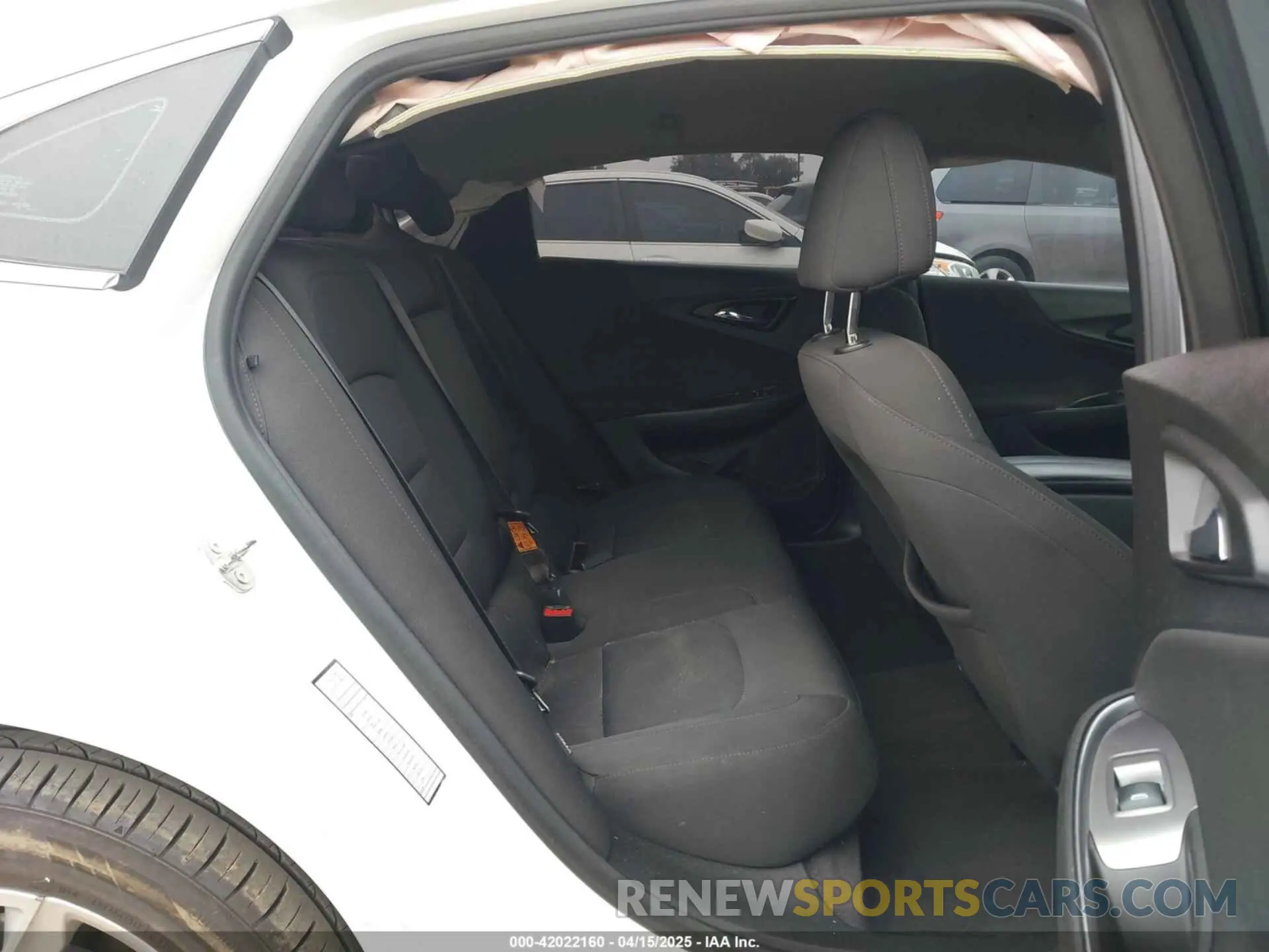 8 fotografías del automóvil dañado 1G1ZD5ST5LF042786 CHEVROLET MALIBU 2020
