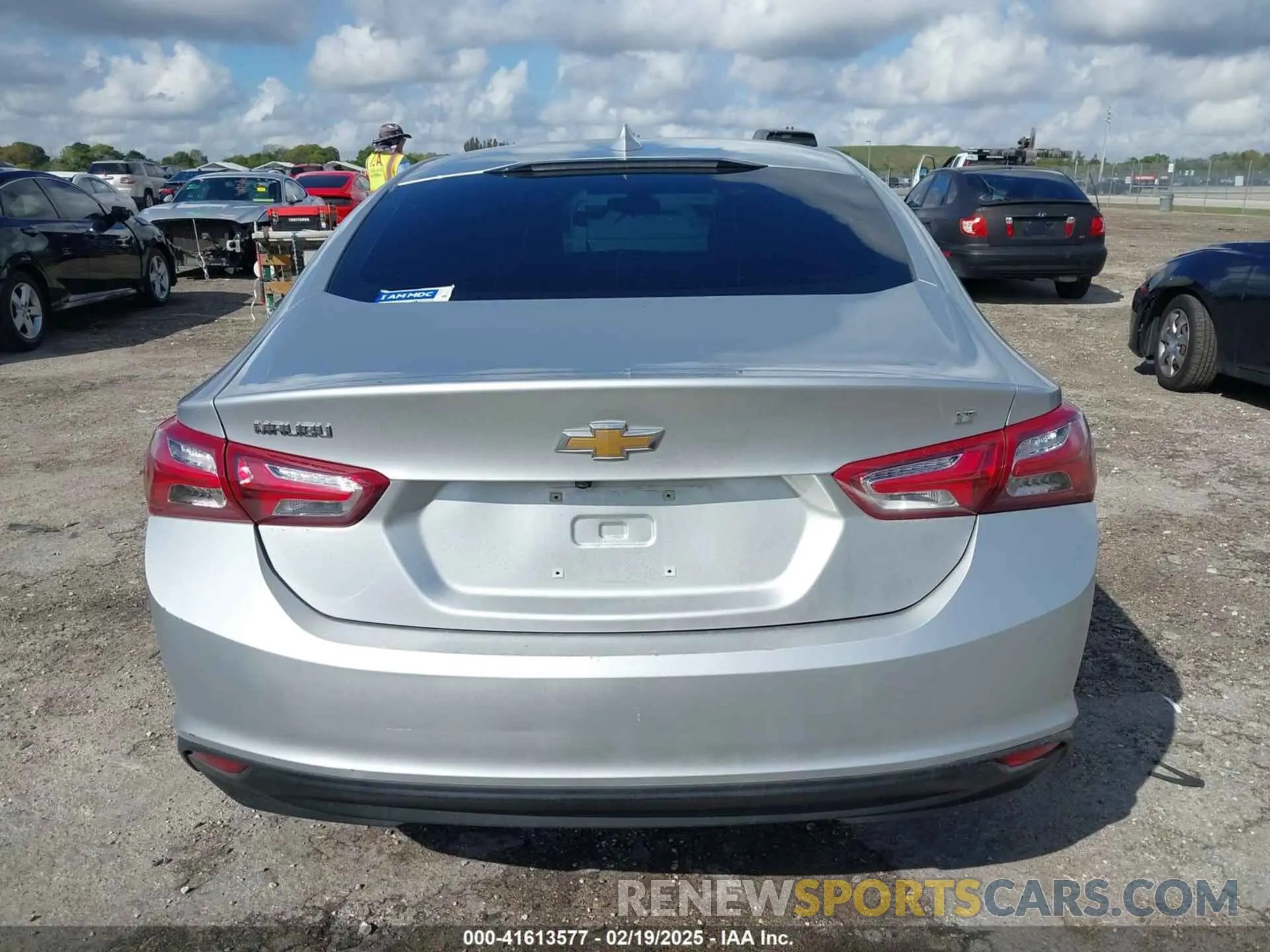 16 fotografías del automóvil dañado 1G1ZD5ST5LF052847 CHEVROLET MALIBU 2020