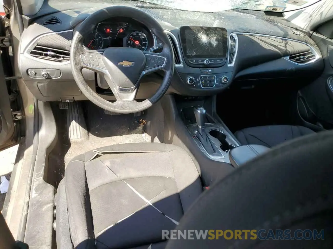 8 fotografías del automóvil dañado 1G1ZD5ST5LF053982 CHEVROLET MALIBU 2020