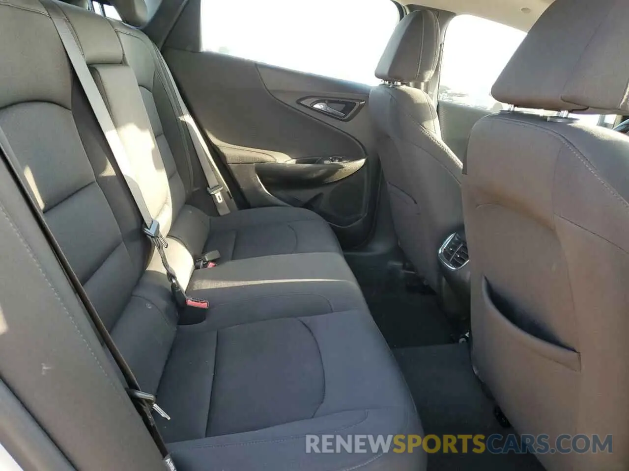10 fotografías del automóvil dañado 1G1ZD5ST5LF110505 CHEVROLET MALIBU 2020