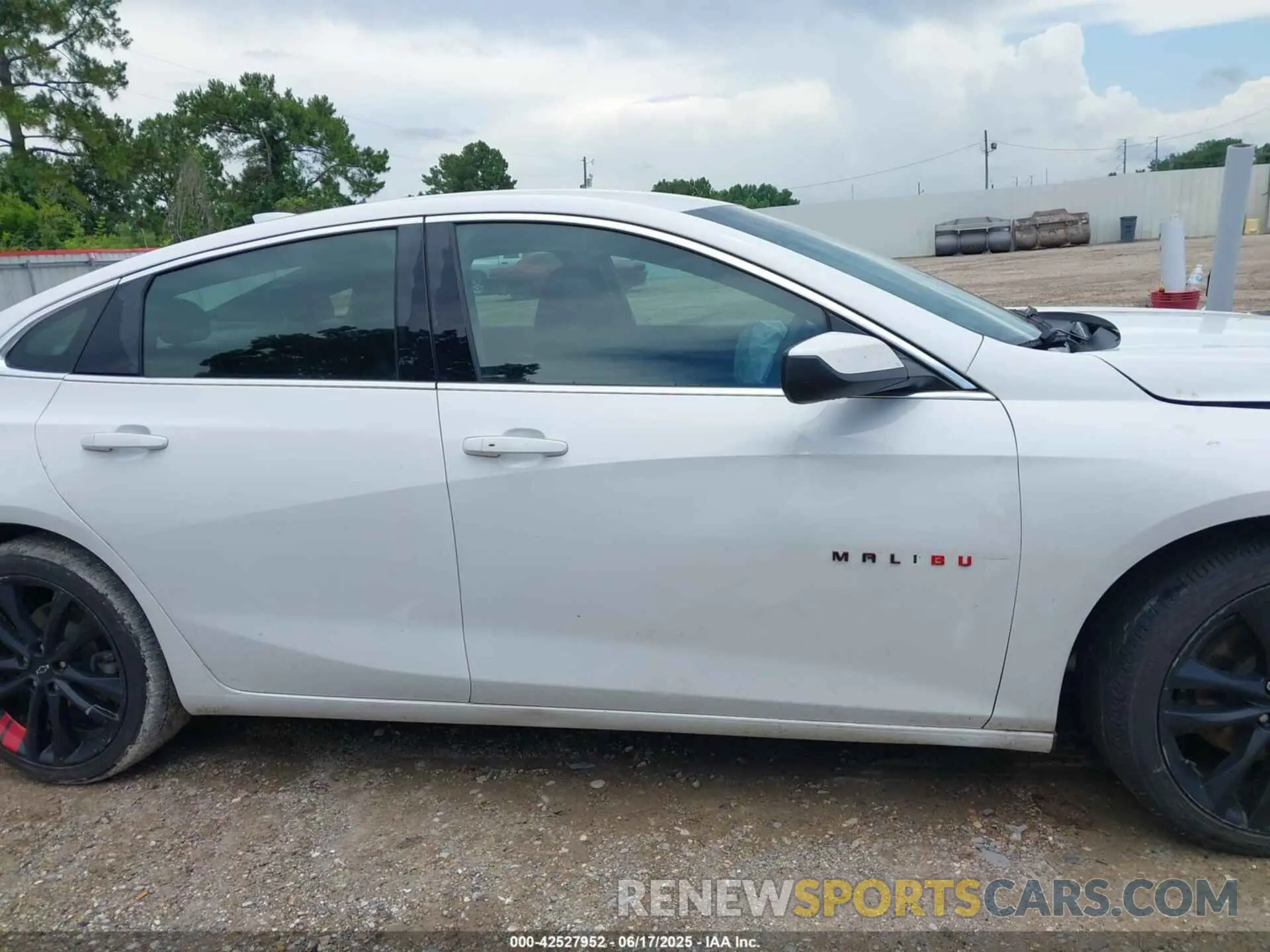 13 fotografías del automóvil dañado 1G1ZD5ST5LF129345 CHEVROLET MALIBU 2020