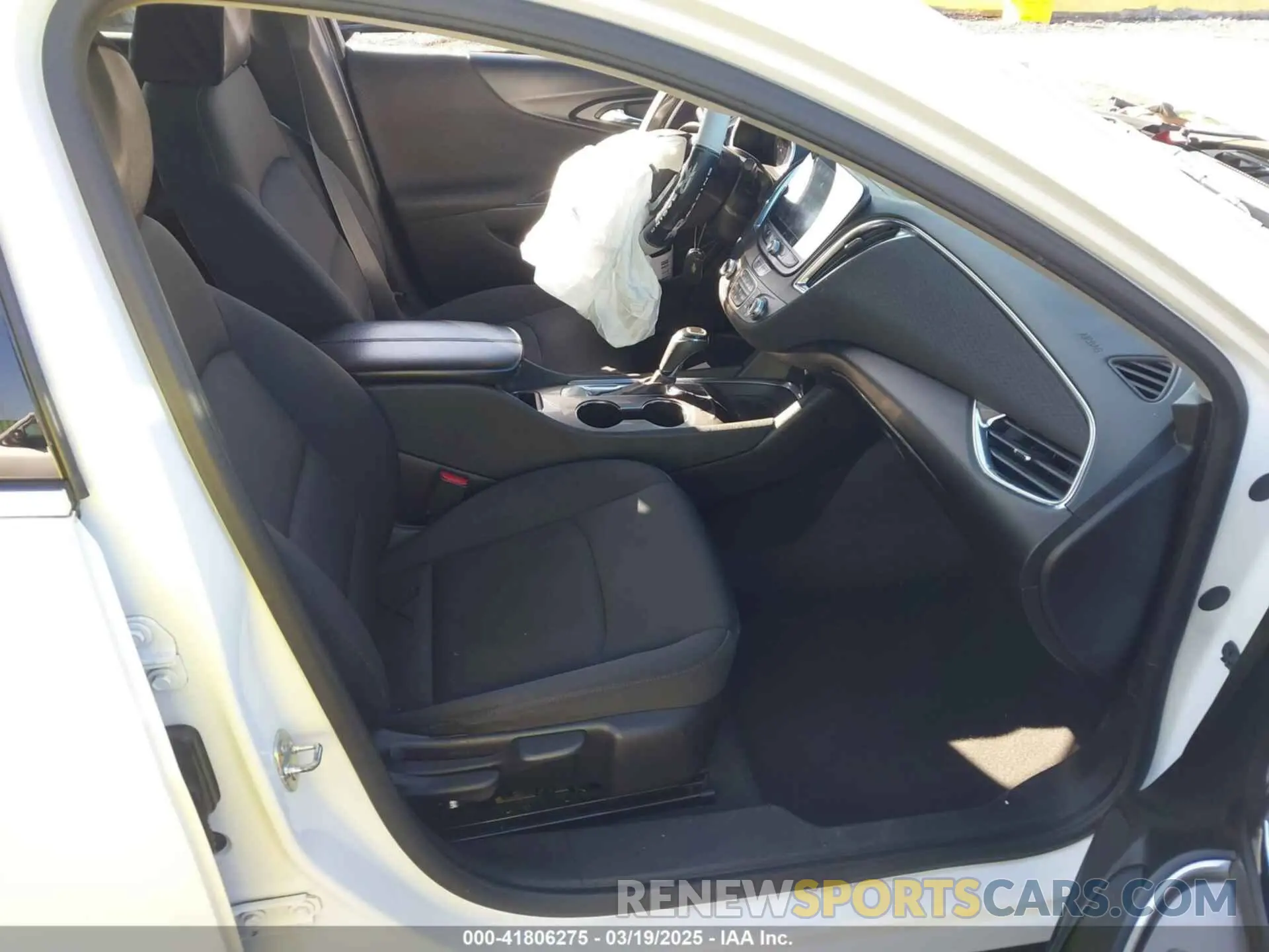 5 fotografías del automóvil dañado 1G1ZD5ST6LF026466 CHEVROLET MALIBU 2020