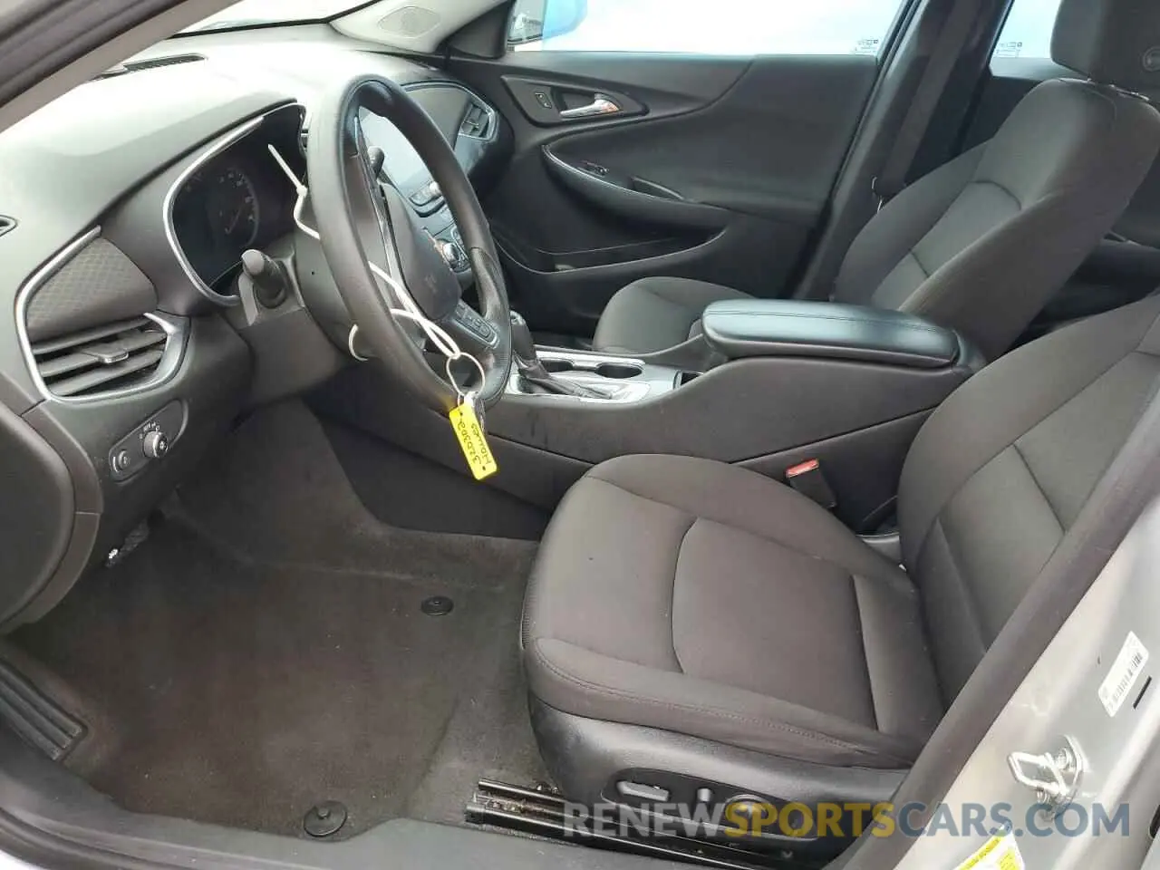 7 fotografías del automóvil dañado 1G1ZD5ST6LF056552 CHEVROLET MALIBU 2020