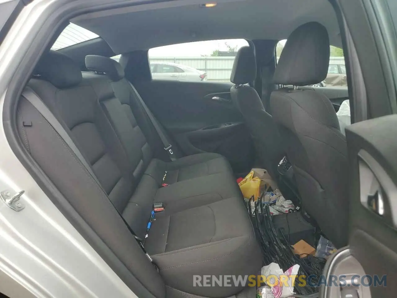 10 fotografías del automóvil dañado 1G1ZD5ST6LF057278 CHEVROLET MALIBU 2020