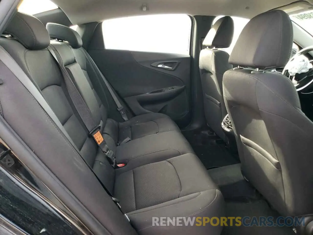 10 fotografías del automóvil dañado 1G1ZD5ST7LF011202 CHEVROLET MALIBU 2020