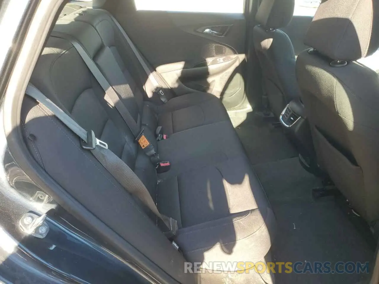 10 fotografías del automóvil dañado 1G1ZD5ST7LF062263 CHEVROLET MALIBU 2020