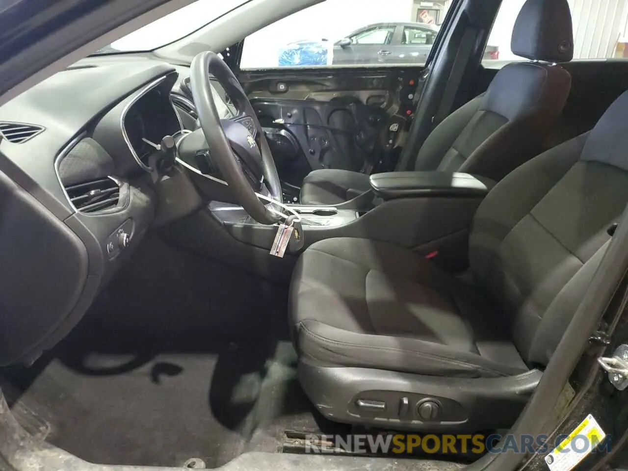 7 fotografías del automóvil dañado 1G1ZD5ST7LF080035 CHEVROLET MALIBU 2020