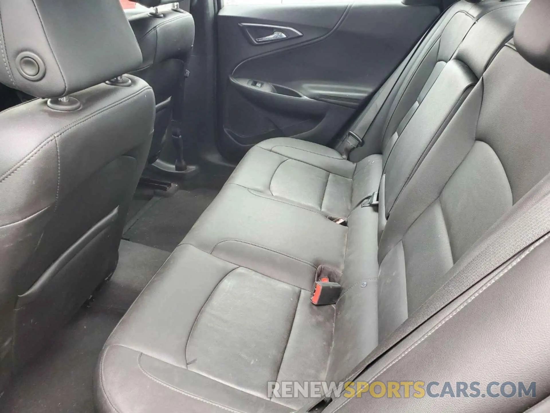 9 fotografías del automóvil dañado 1G1ZD5ST7LF082691 CHEVROLET MALIBU 2020