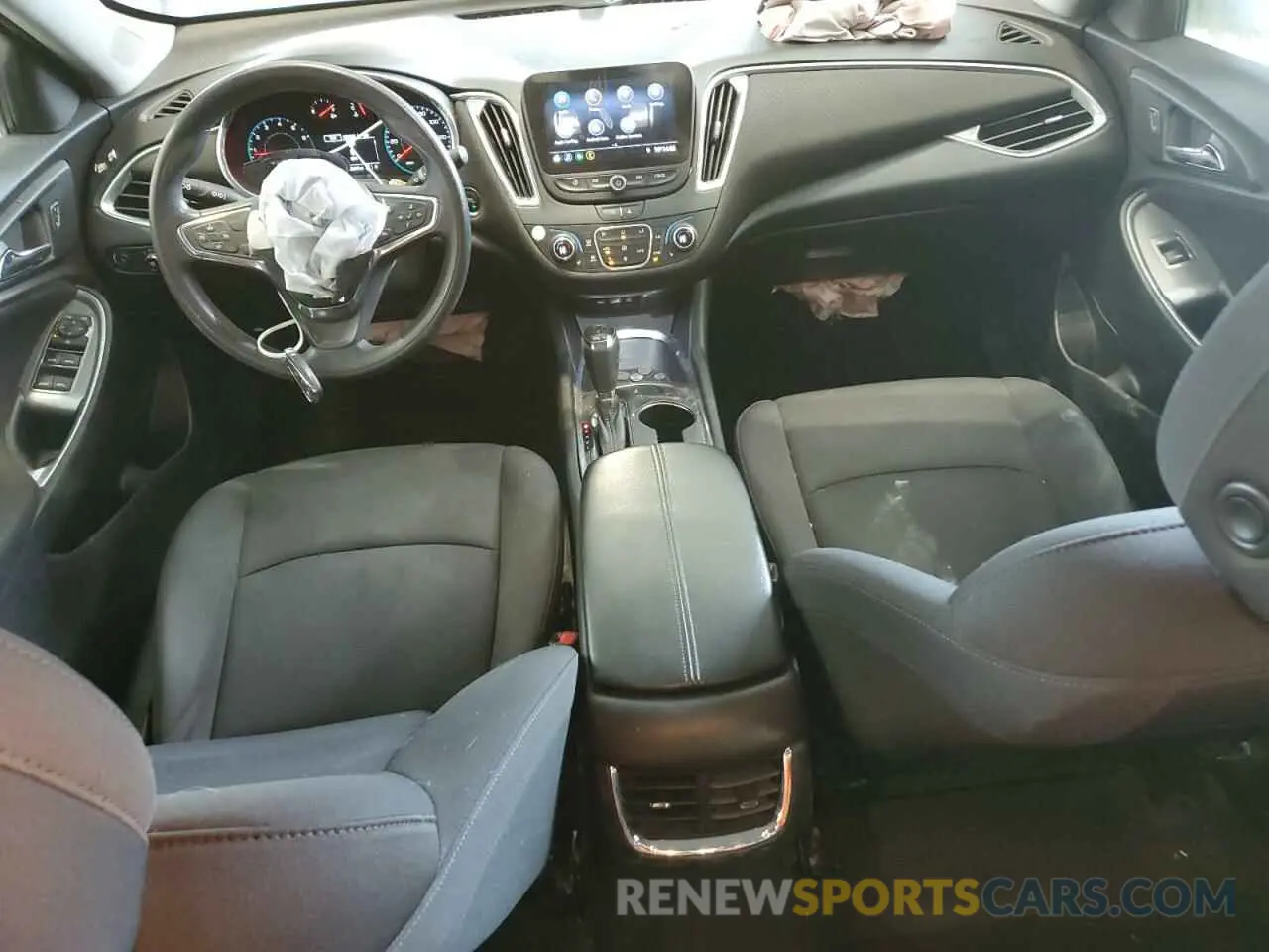 8 fotografías del automóvil dañado 1G1ZD5ST7LF105886 CHEVROLET MALIBU 2020