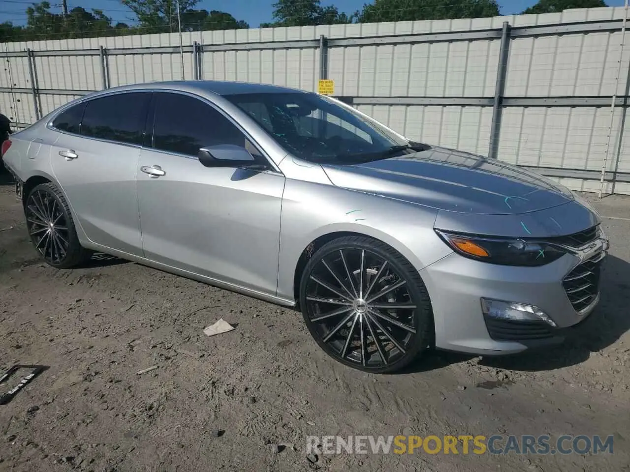 4 fotografías del automóvil dañado 1G1ZD5ST7LF117309 CHEVROLET MALIBU 2020