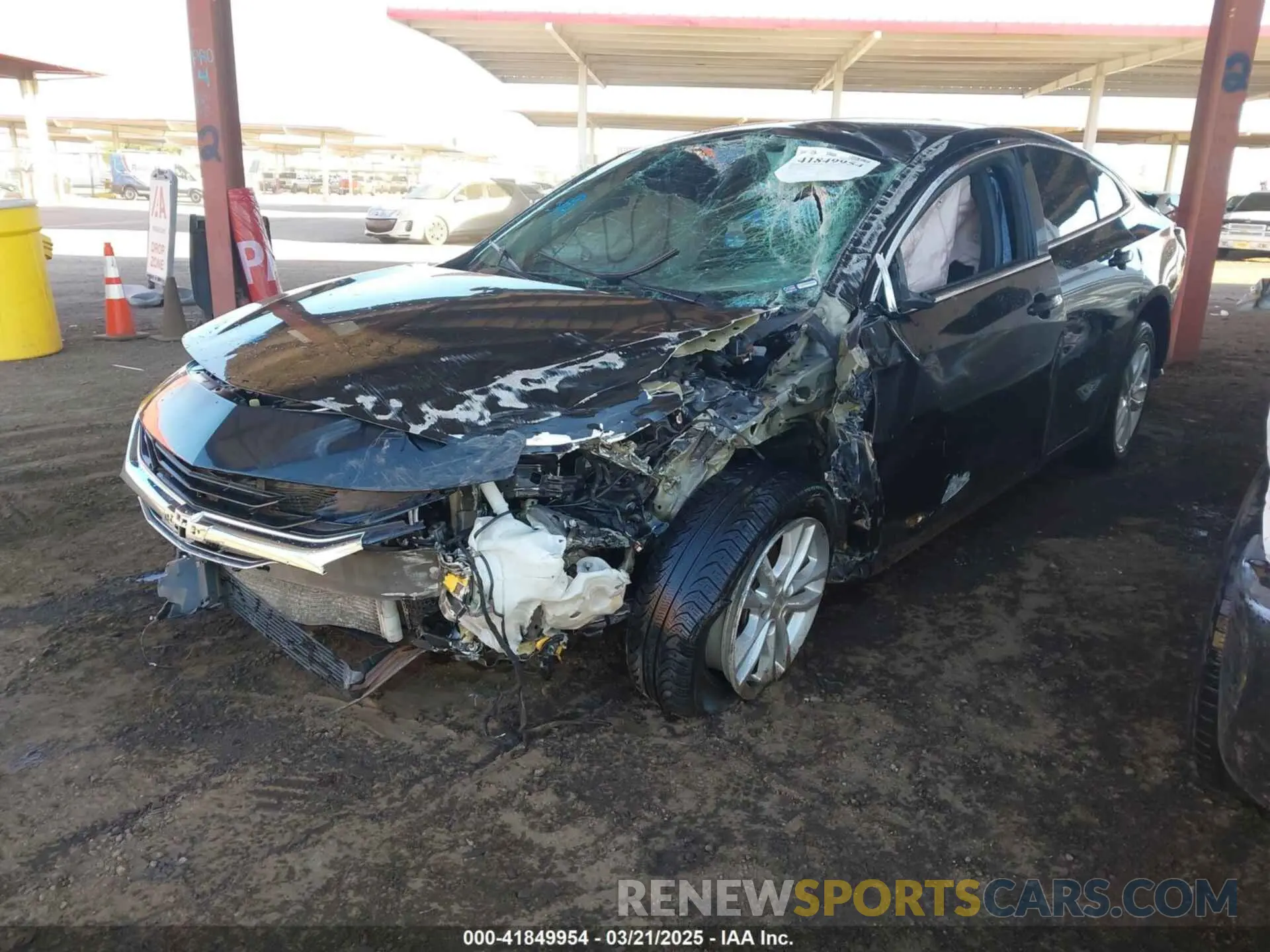 2 fotografías del automóvil dañado 1G1ZD5ST8LF018840 CHEVROLET MALIBU 2020